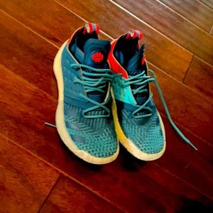 James Harden basketball shoes size 7.5. Vol 2